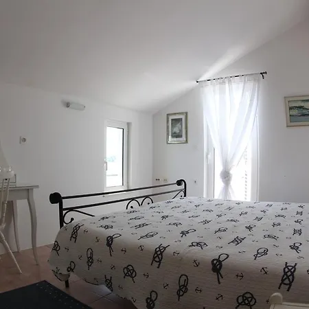 Apartman Bili Dvori *
